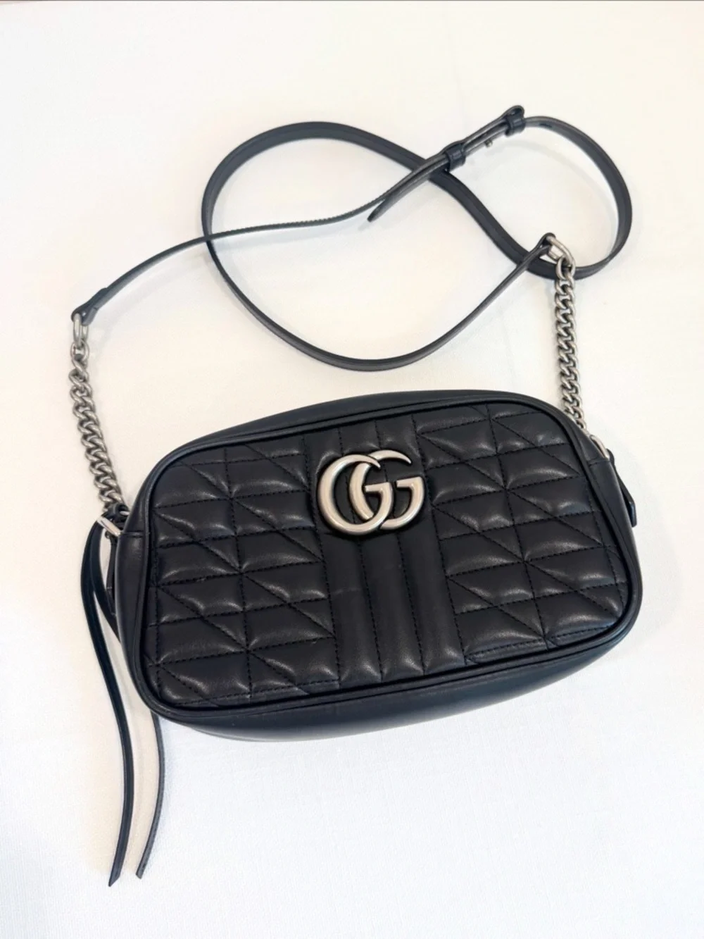 Gucci GG Marmont Camera Bag (Black) Matelasse Leather - Picture 2 of 11
